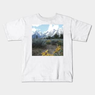 Wildflowers in the breeze IV Kids T-Shirt